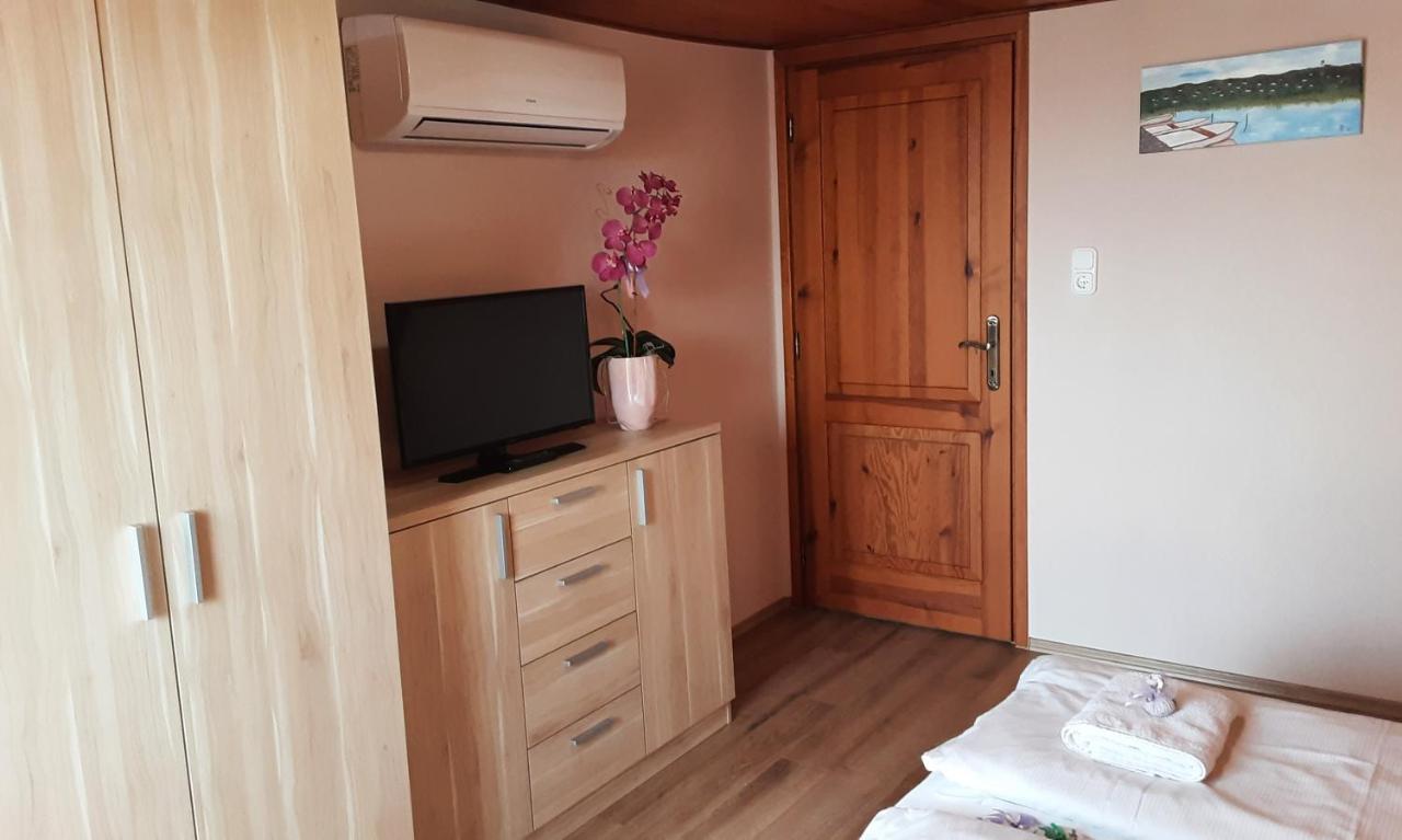 Jazmin Apartman Tihany Exterior photo